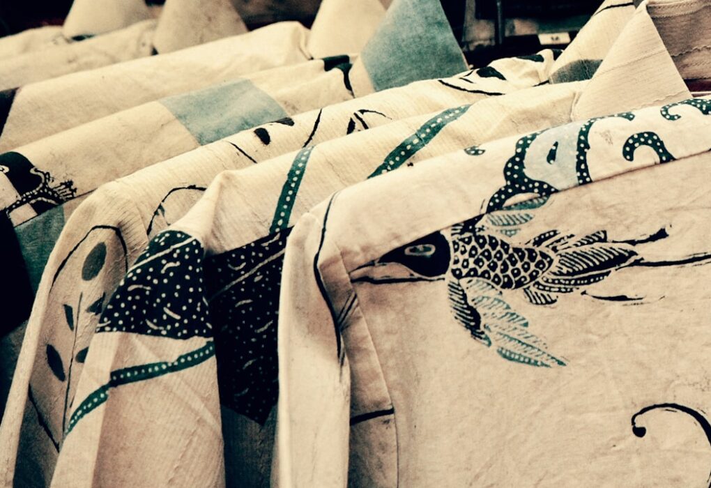 Photo folding t-shirt